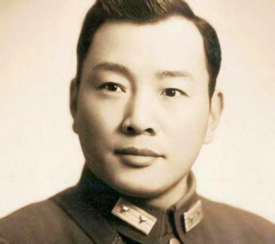 1933年，宋希濂与冷兰琴喜结连理，这位娇妻让他既宠溺又敬畏。即便在随军期间，宋