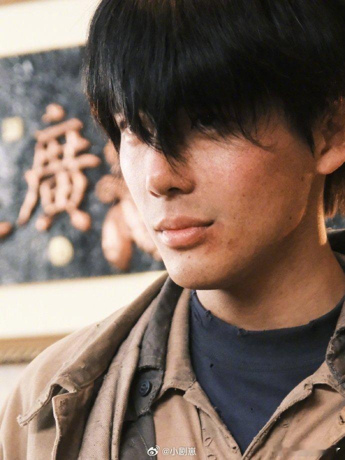 给王安宇说爽了电影《毕正明的证明》片场说方言，王安宇粤语、上海话、天津话全hol