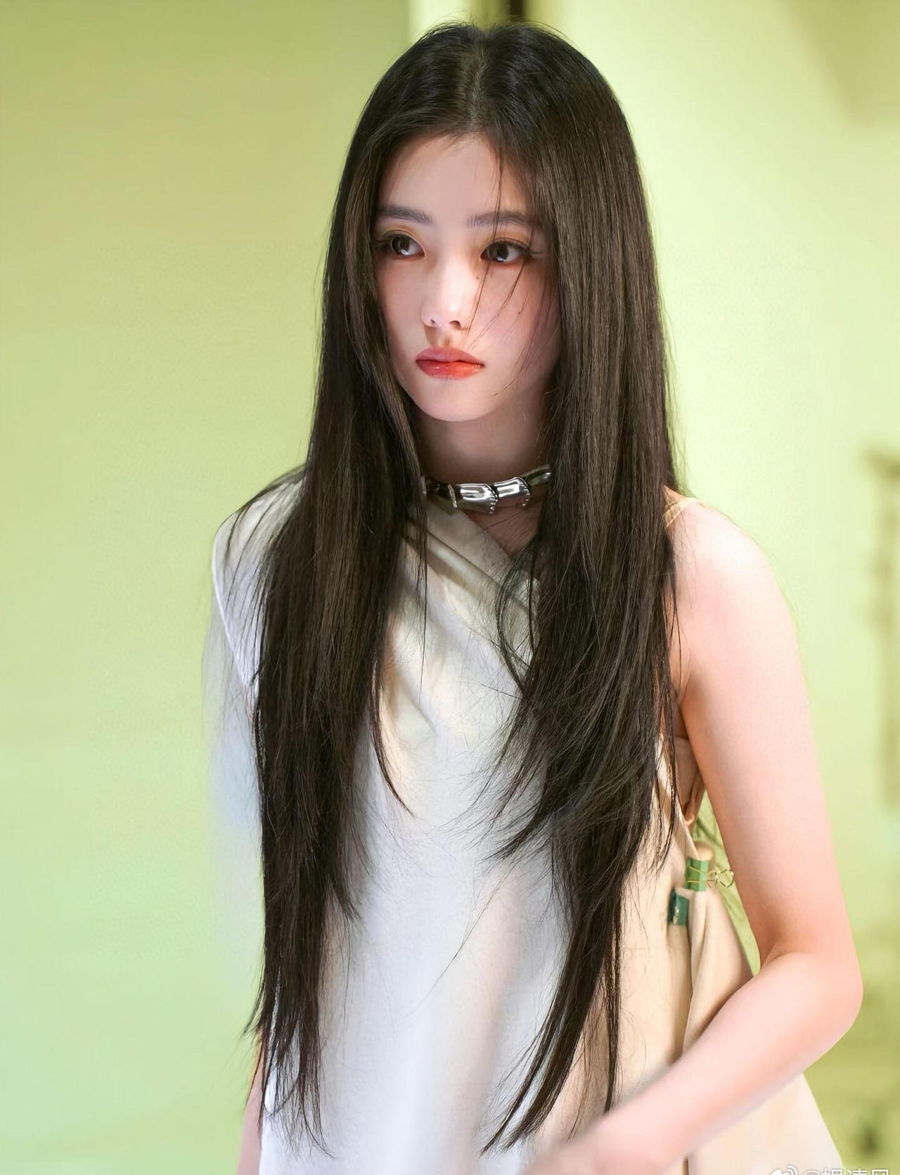 刘浩存刘浩存韩束品牌全球代言人🩵 miumiu品牌大使刘浩存

𝑇ℎ𝑒 ?