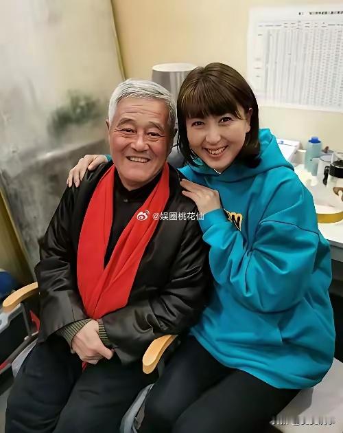 《刘老根6》听说快上映了。有消息说，赵本山作为老板，忍痛把闫学晶的镜头给删了。他