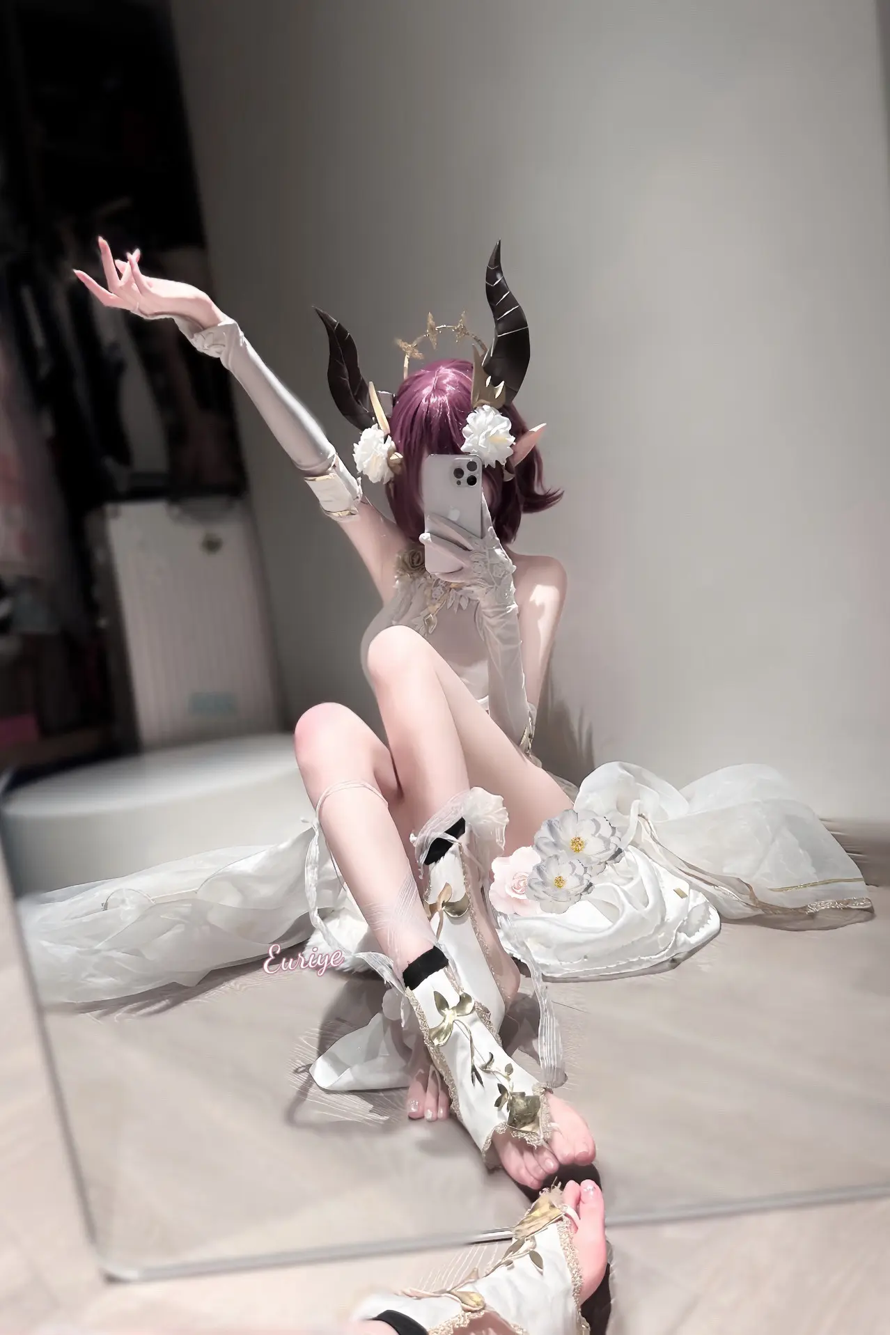 谈到魅魔你就老实了。