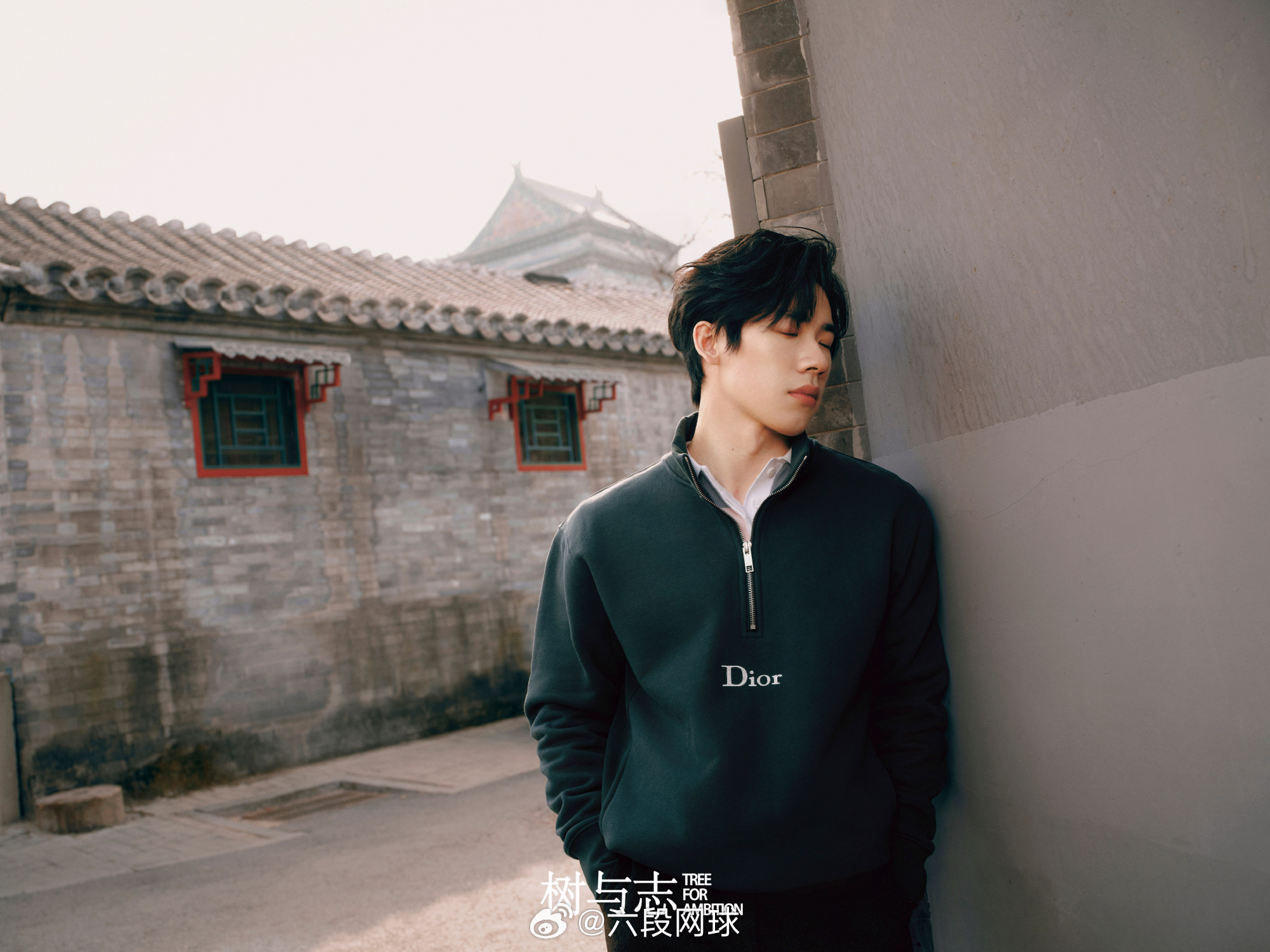 张博恒可以兼职模特了体操运动员张博恒参与时尚杂志大片拍摄，很有模特潜质啊，很出片