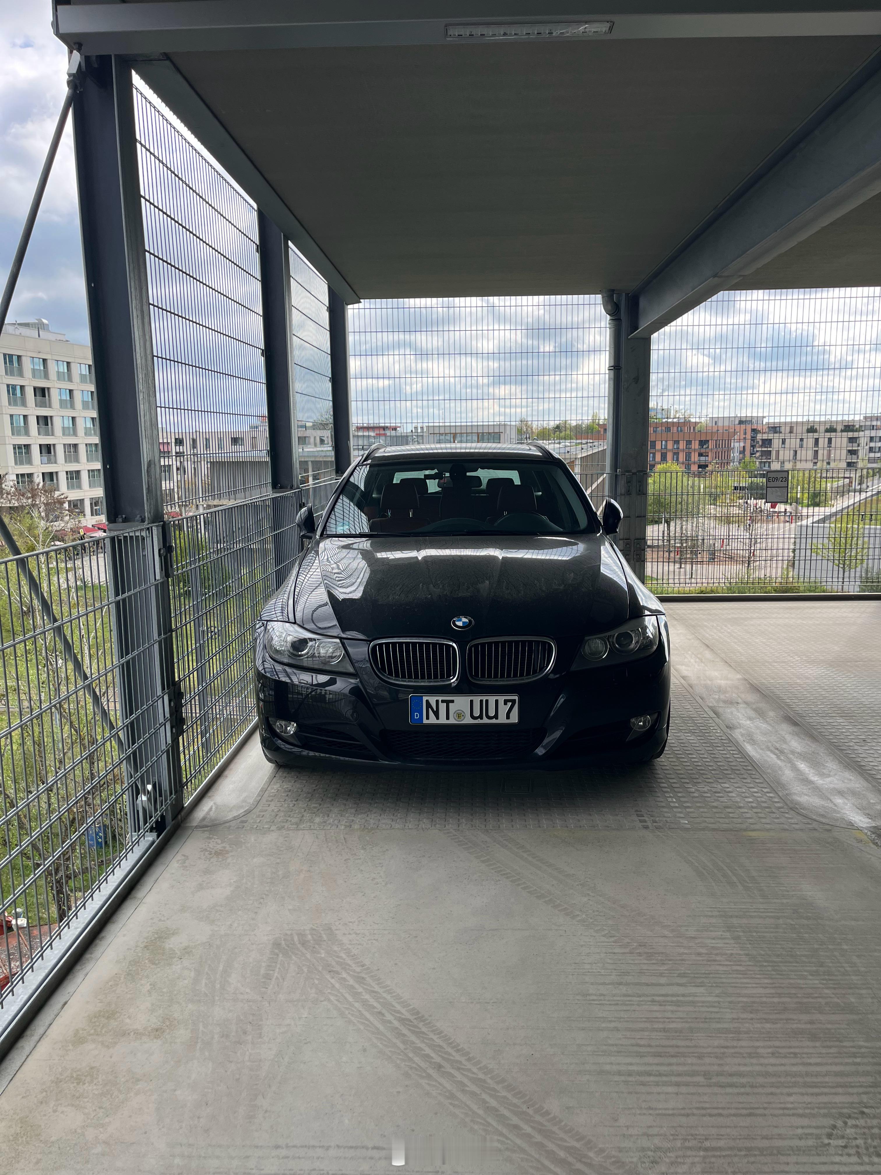 必须贴边停yz77聊车