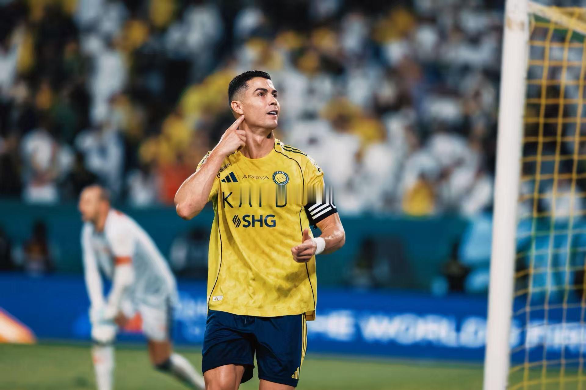 C罗30岁后打进505球 从463到505，他用了更少的比赛，完成了更多的进球。