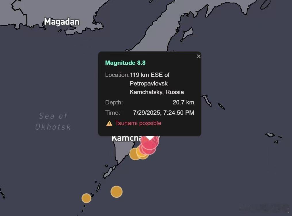 美国地质调查局刚刚将其升级为 8.8 级地震——这是一次特大地震。堪察加东岸远海