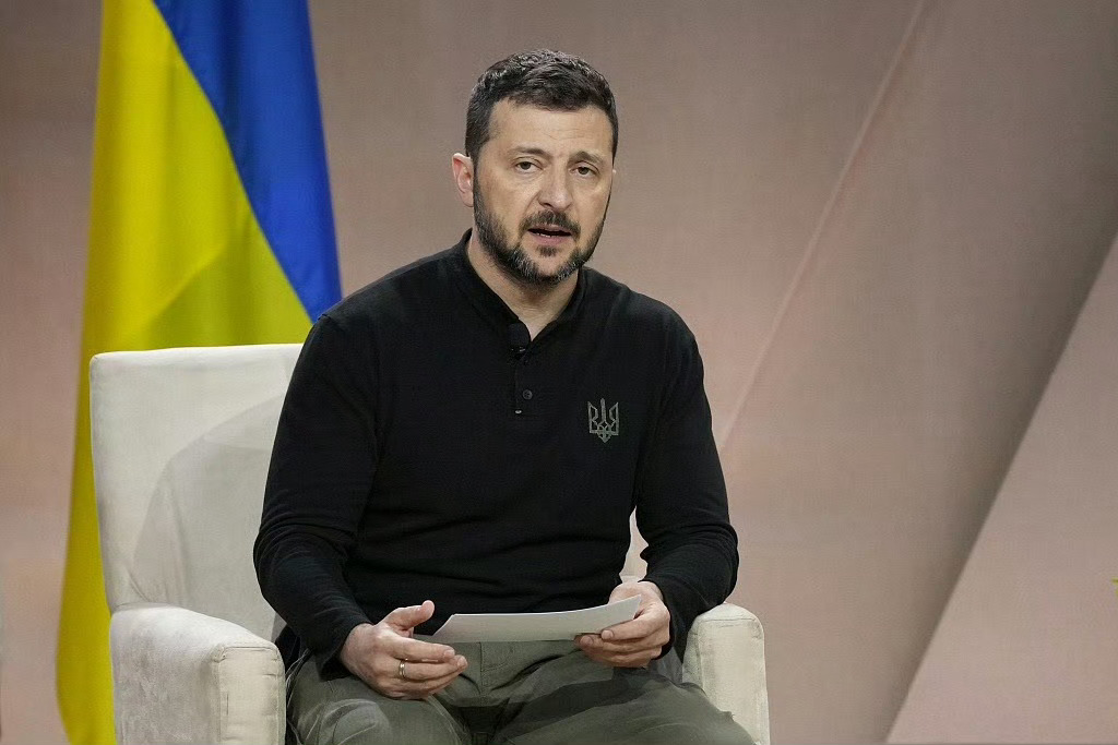 泽连斯基被曝以辞职换和平计划签署要想和平就拿出诚意，不要没事就四处找援助，要武器