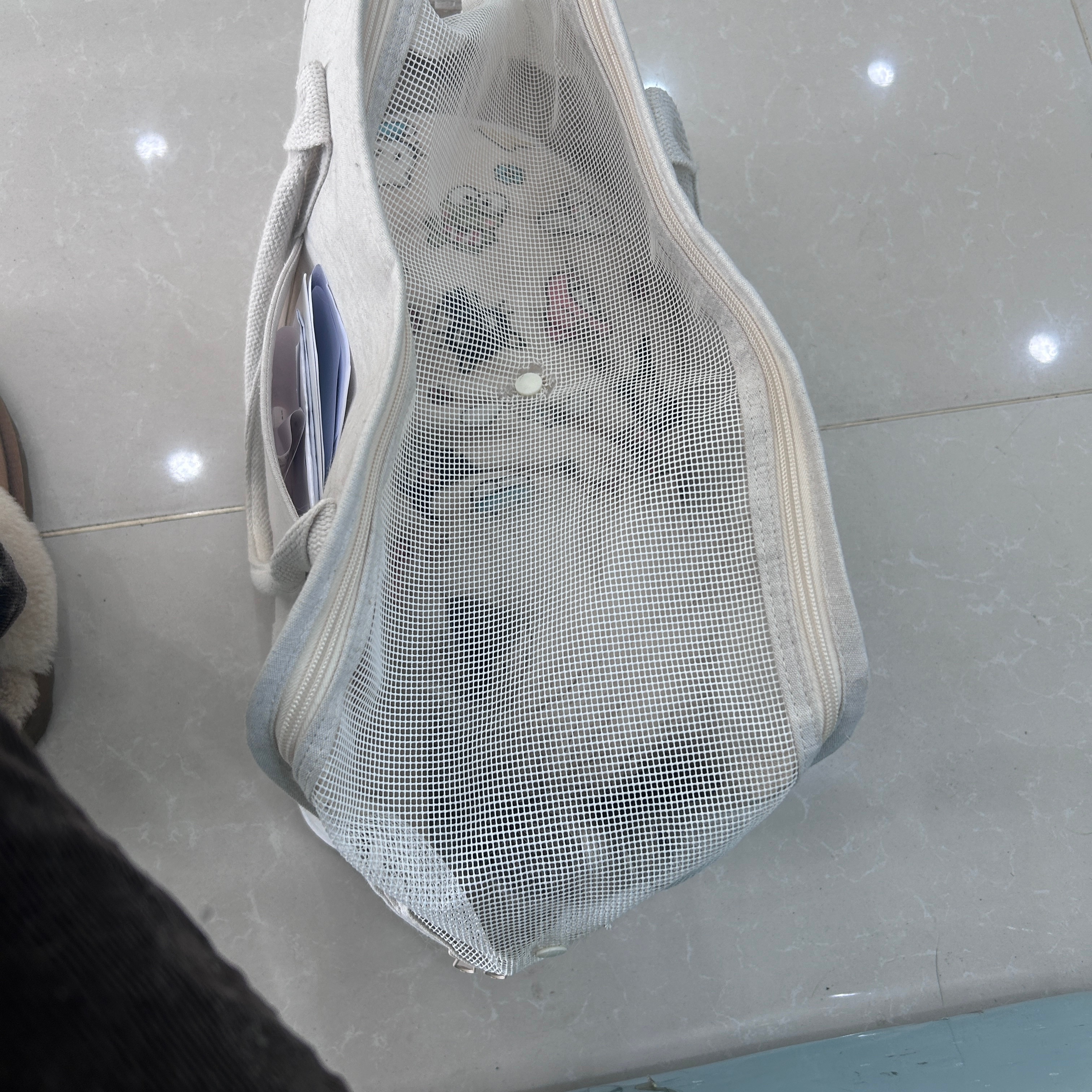 每天给小猴子滴几十次眼药水真的感觉有点像哺乳期的母亲…不过孩子很争气 恢复的很好