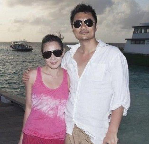 2011年，刘若英在自己41岁的时候，嫁给了身价过亿而且比自己小10岁的钟小江，