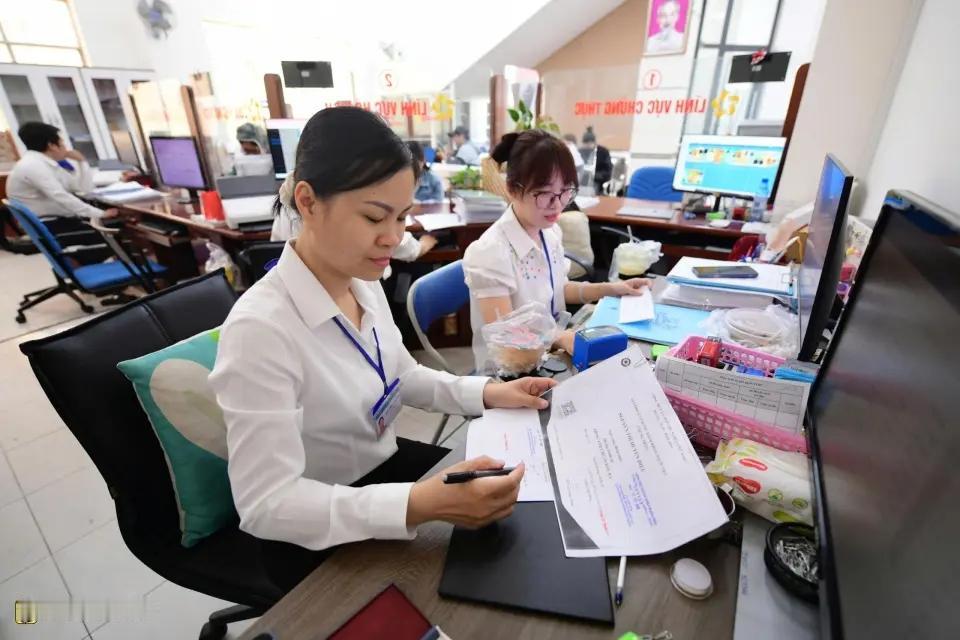 7月1日起，越南基本工资将上调至每月253万越南盾

自2026年7月1日起，越