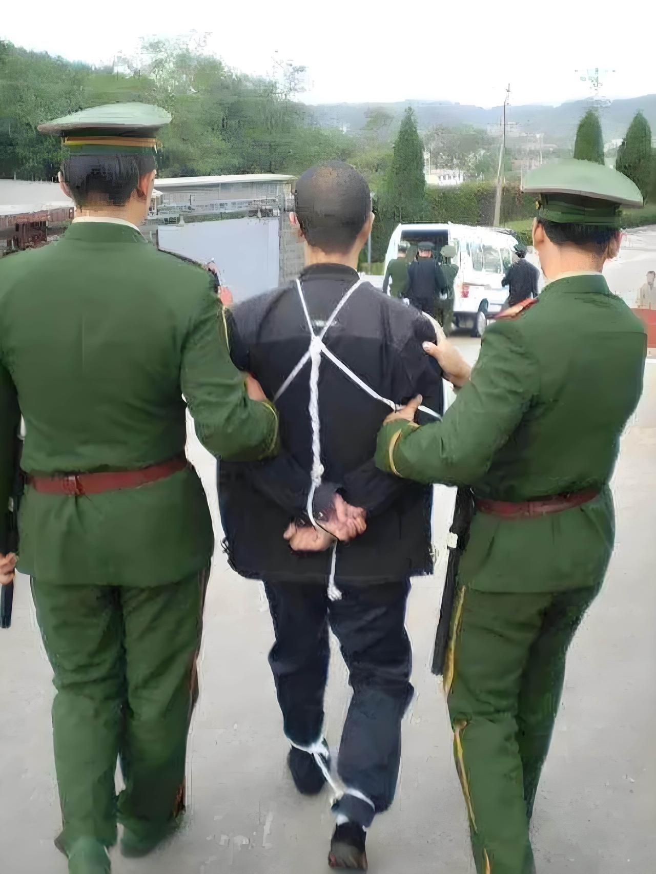 1988年吉林刑场，76岁死囚吕庆瑞喊出一句话，在场警察全部愣住，档案揭开，他竟