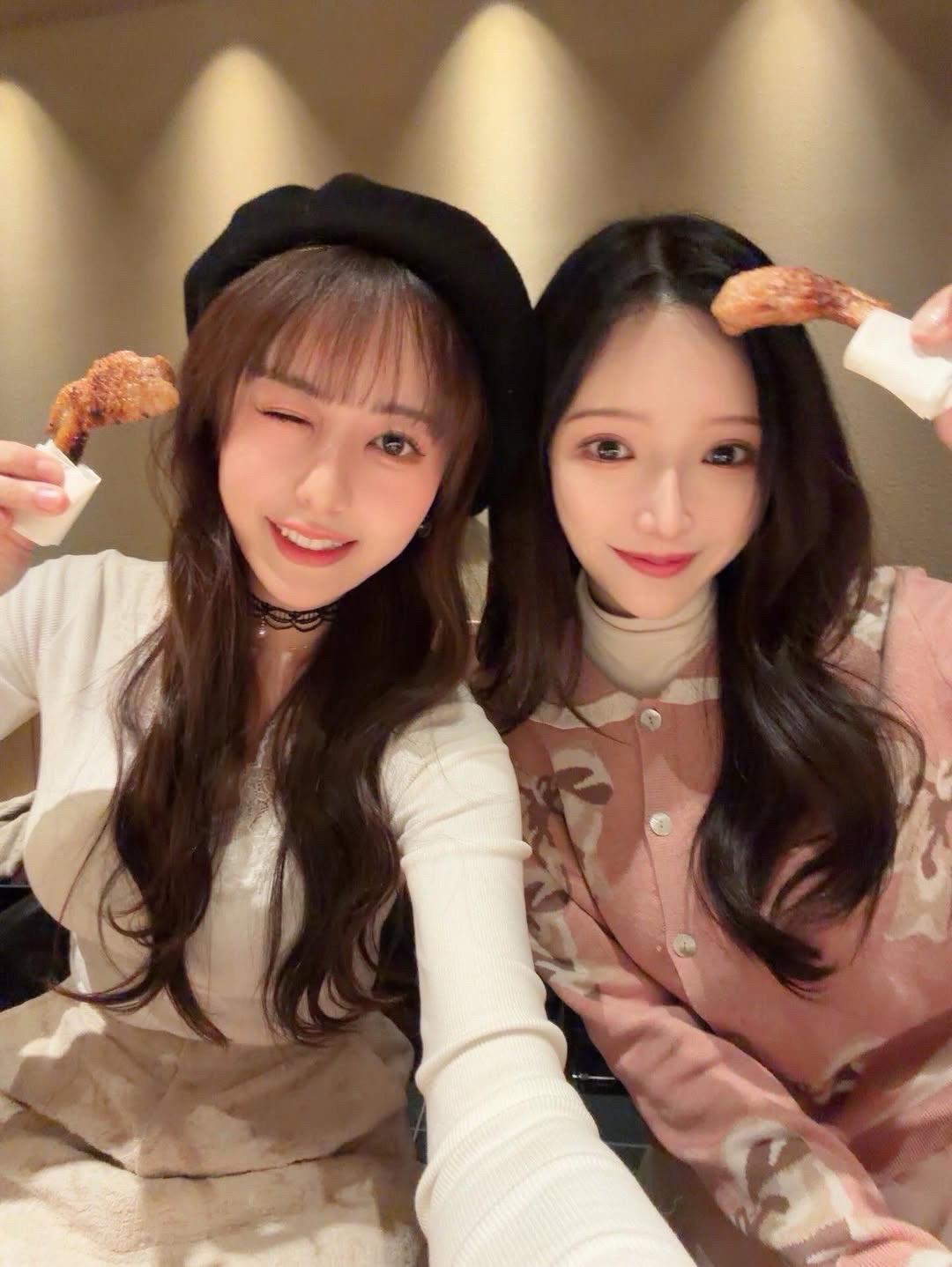 去烧鸟店啦(≧∇≦)粉色毛领也太可爱了吧～