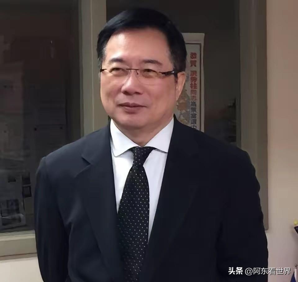 台前立委蔡正元今（11日）通过其夫人在脸书发文表示，衷心感谢！
两个月的牢狱囚室