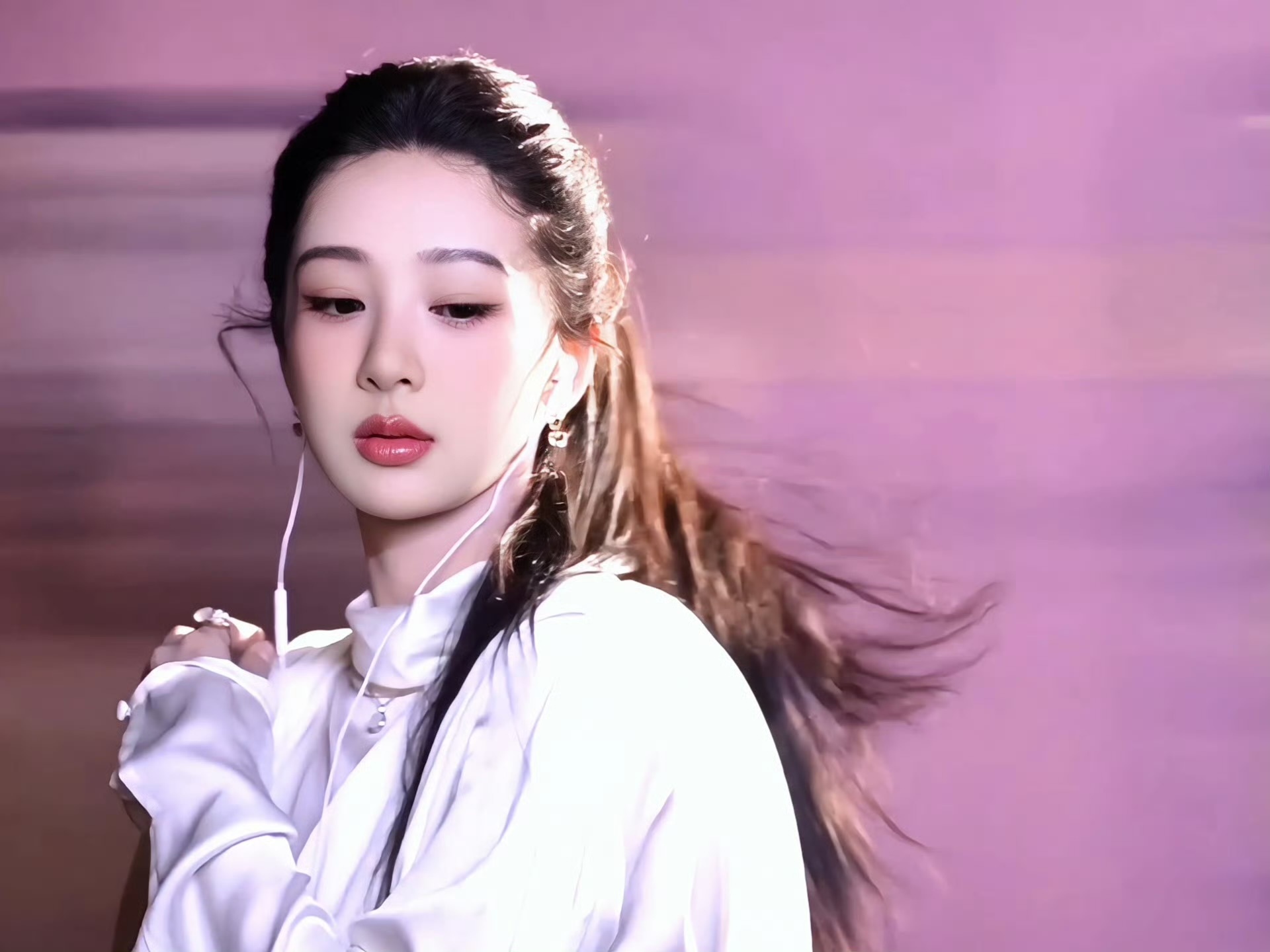 杨紫 希望你在热爱的世界里闪闪发光。 𝓢𝓽𝓪𝓷𝓭 𝓲𝓷 𝓽𝓱?