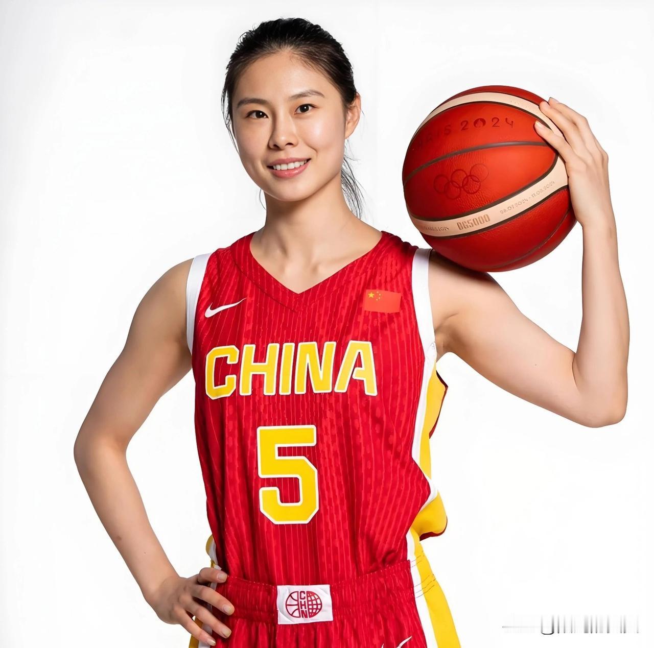 中国女篮能在本届女篮世界杯上取得佳绩吗？
答：有机会，但过程注定充满艰难挑战从赛