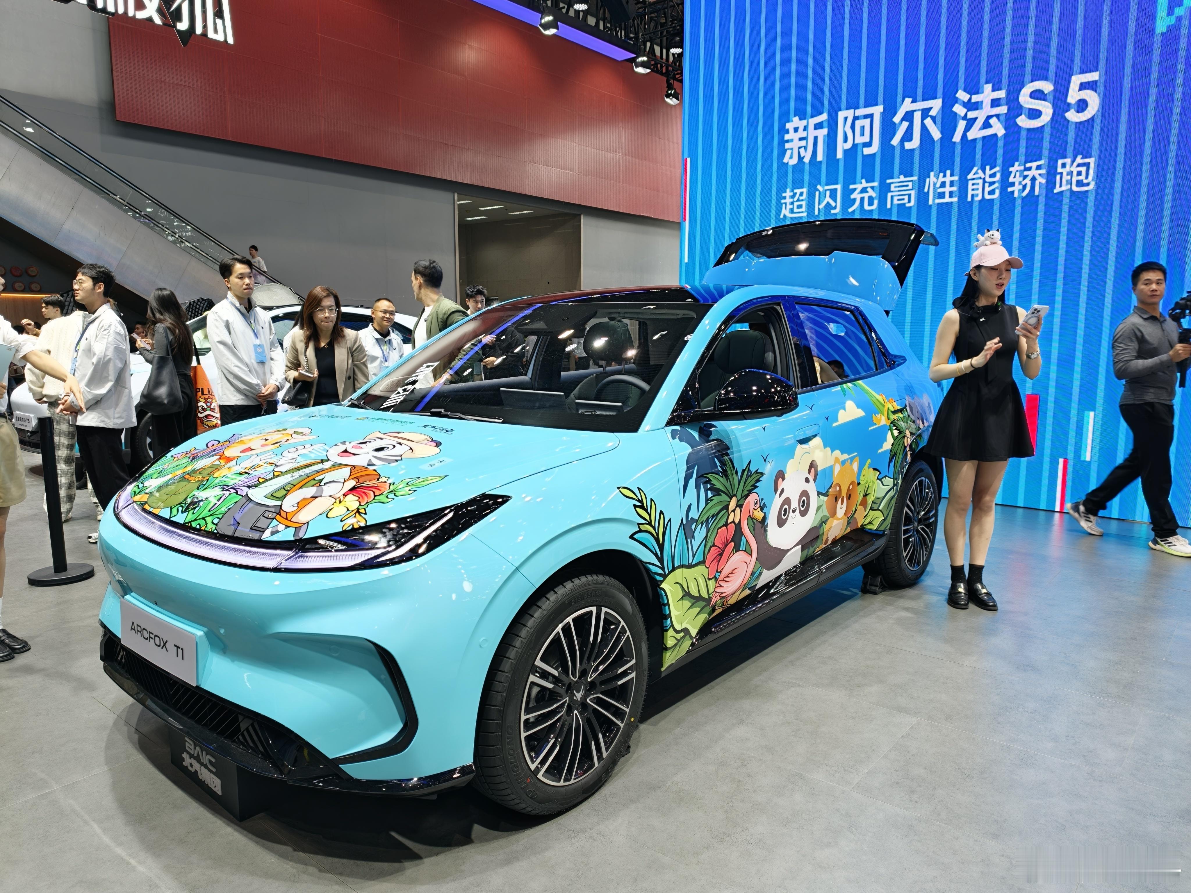 极狐T1这车也是一匹黑马