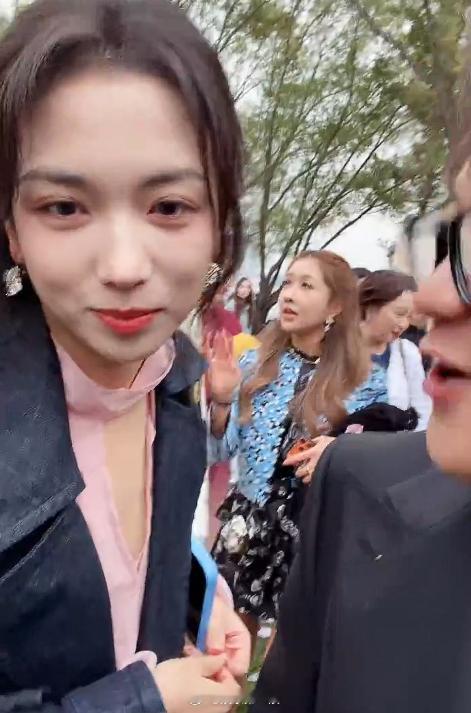 代露娃出席黄子韬徐艺洋婚礼代露娃参加黄子韬徐艺洋婚礼 娃娃也来了！ ​​​​