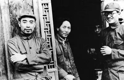 有人说，新中国是“谋事在毛，成事在周”，其实不完全对。尤其是读了周恩来对毛泽东的