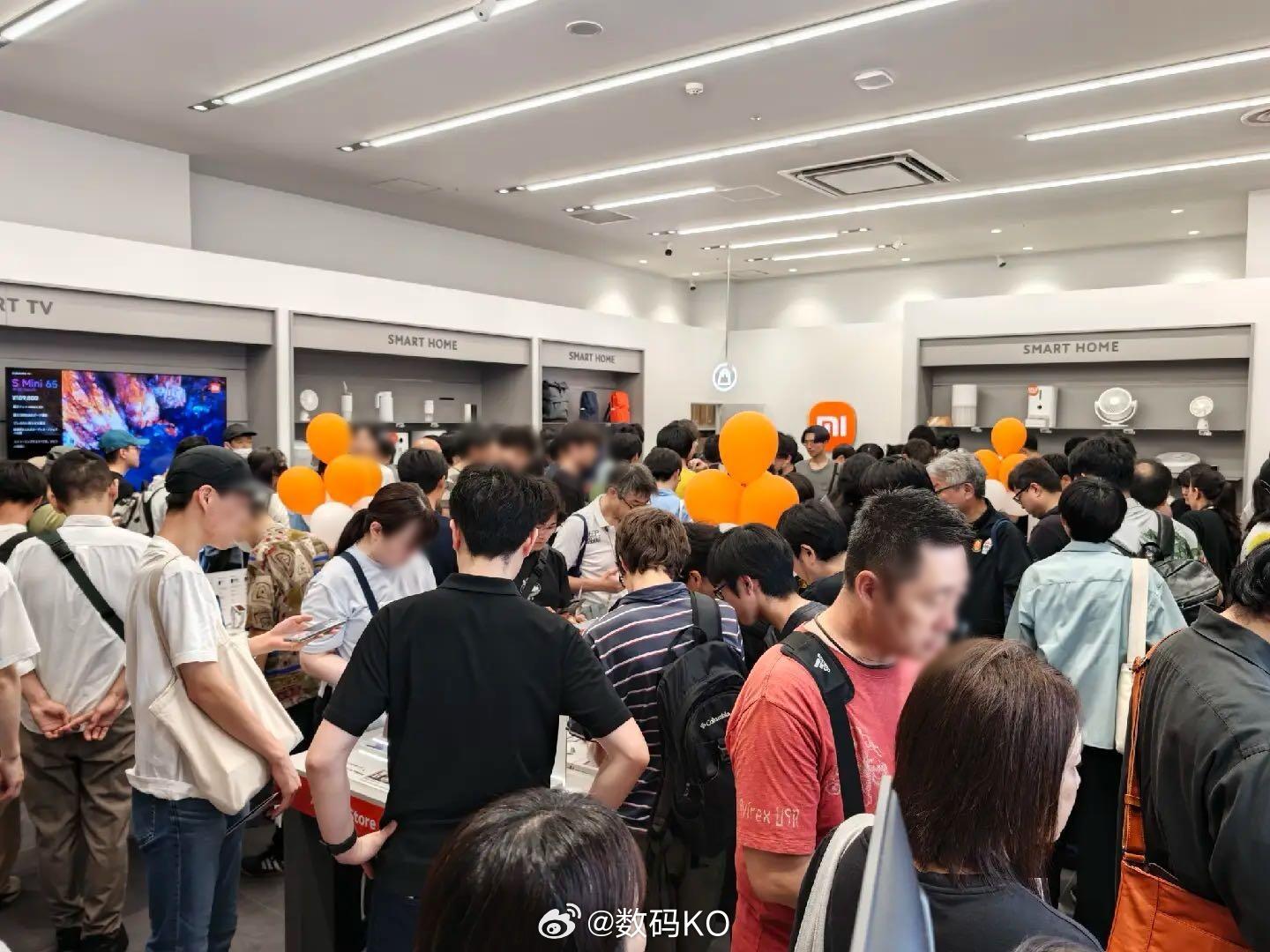 日本名古屋小米开业首日这人流量，有这么好的产品怎么不早点告诉我