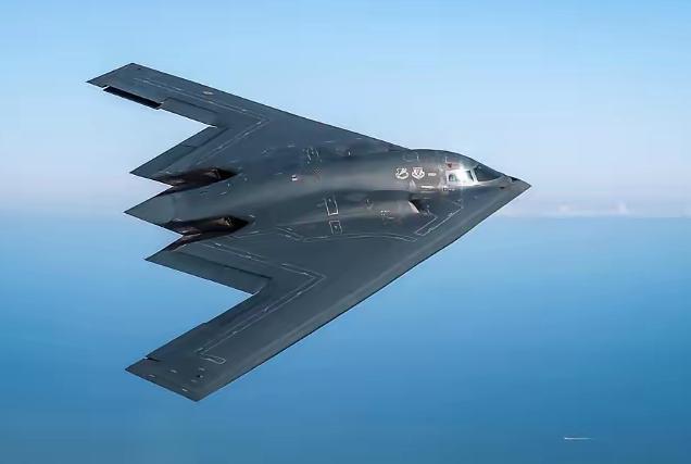 美籍华人直言，在美国对伊朗实施打击后，中国已然失去了和美国抗衡的信心，但事实却是