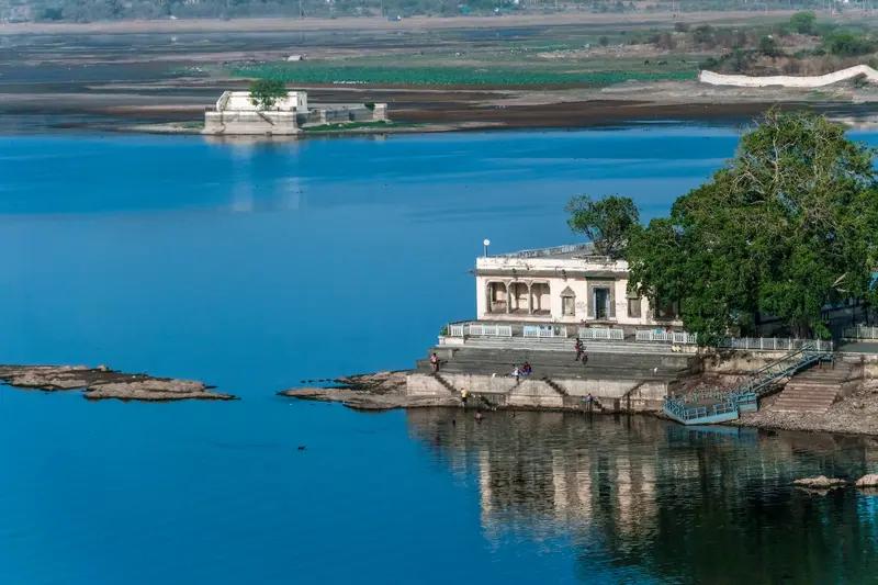 印度大坝突然放水，可把巴基斯坦害惨了。巴基斯坦副总理达尔指责印度“将水资源武器化