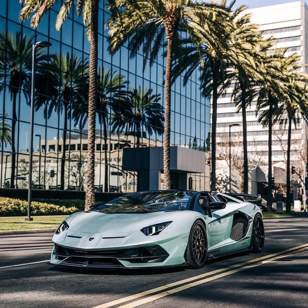 Lamborghini Aventador SVJ，薄荷曼波，虽然夏天过去了，但