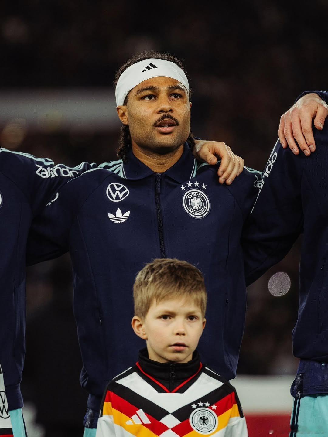 🚨塞爾吉·格納布里確認，自己將缺席世界盃：”這幾天實在難以消化。拜仁本賽季在上