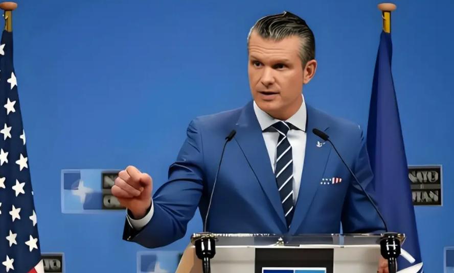 快讯！美国防长拒绝回应中国、俄罗斯呼吁停止袭击伊朗。
 
当前中东地区的局势持续