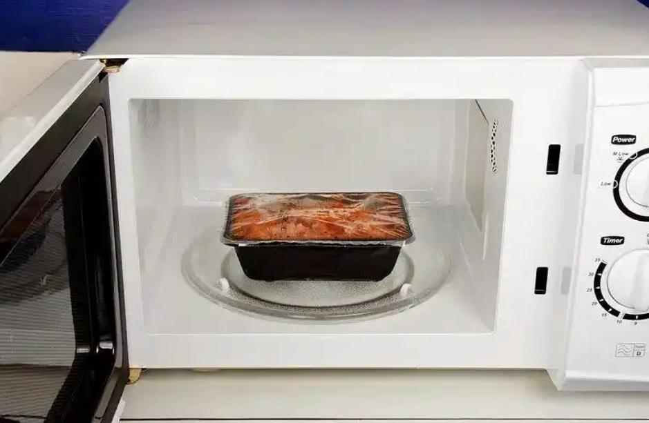 ⚠️ 别再图省事！微波炉热塑料盒=吃毒？微塑料飙升125倍，隐患藏在每个细节里！