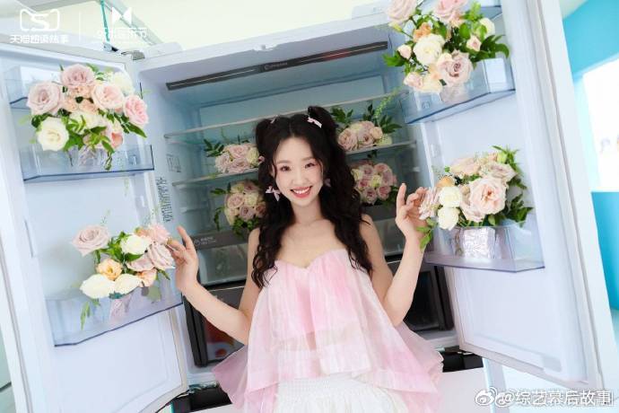 管乐被路人撩到害羞管乐在哪儿都能遇到可爱的人捏 原来管乐遇到的“可爱惊喜”是会撩