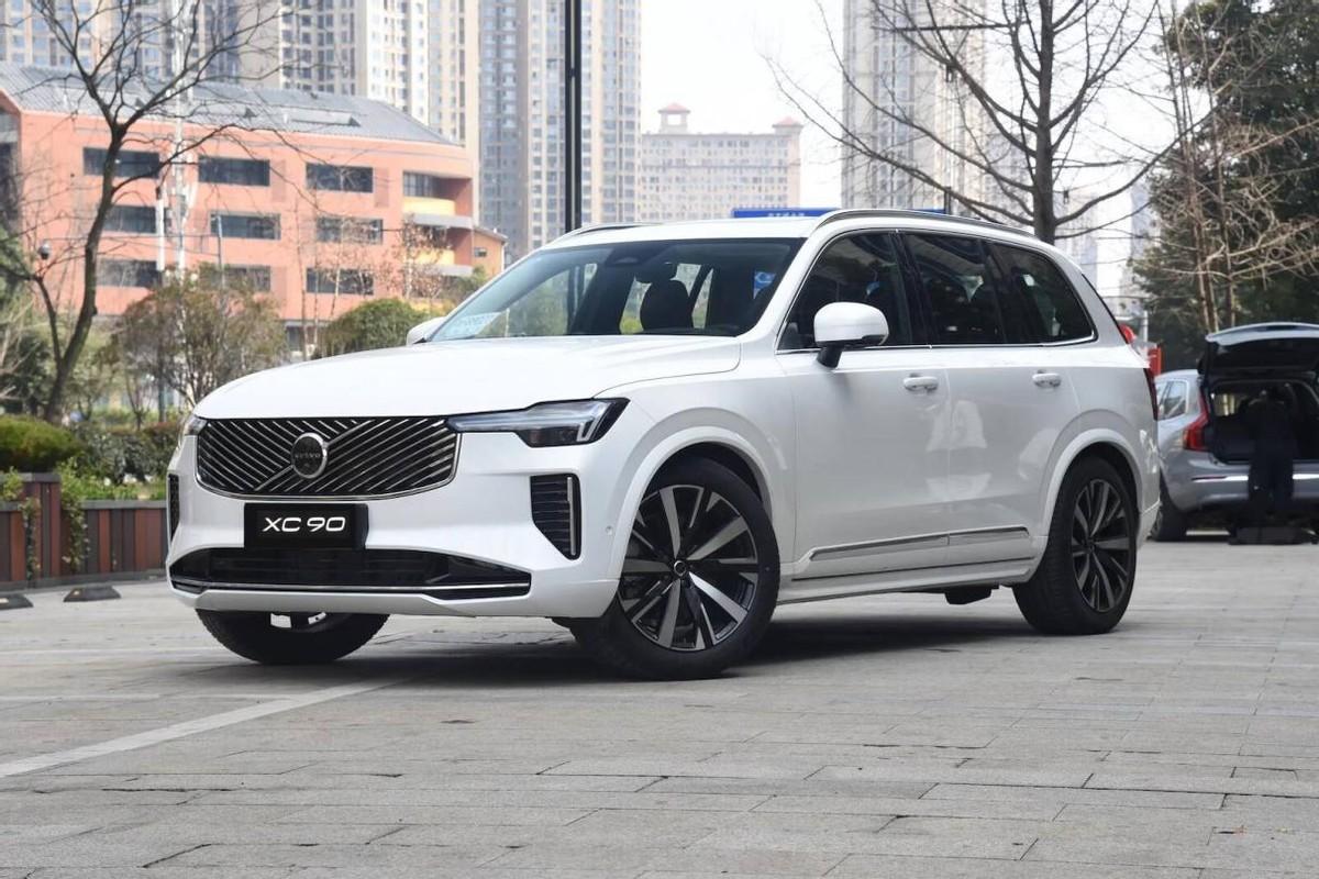 进口旗舰智能化，沃尔沃全新XC90领先上车。

依靠着智能赛道超车，过去几年，国