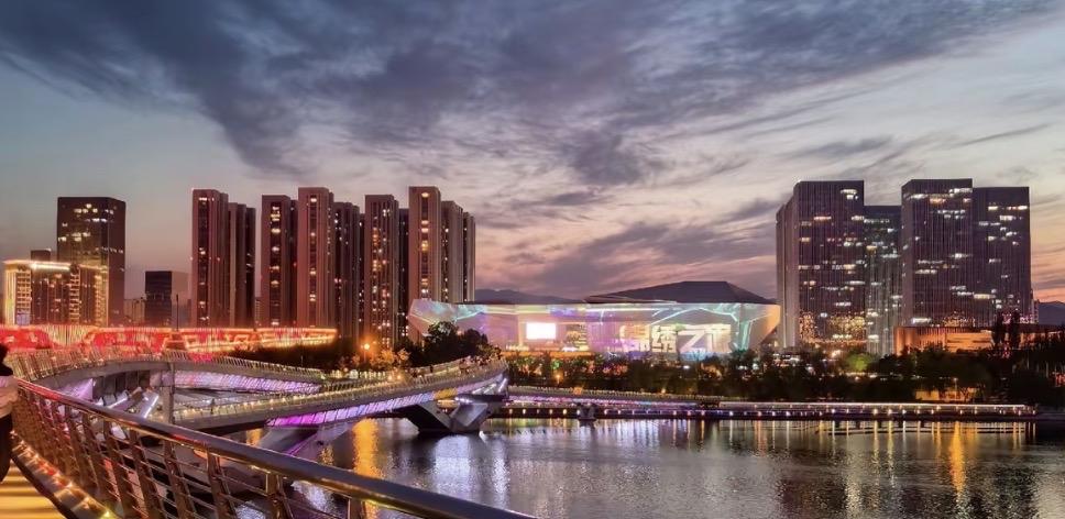 未来可期

比如2026-2030汾河两岸“整体重塑”

“三季有花、四季常绿”