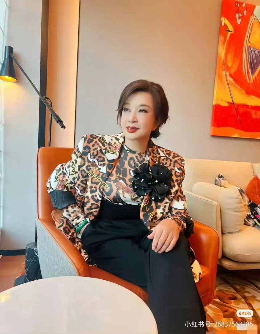 刘晓庆说我觉得我已经非常全面了 不得不服刘晓庆的自信。她在演艺界成绩斐然，还不断