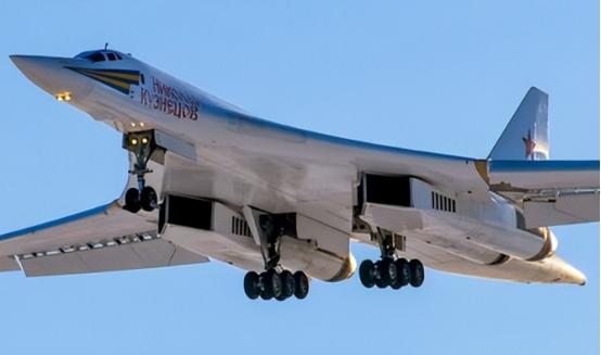 以图160的技术，目前我国、美国的工业体系都做不出来，图160的武器系统改一改，