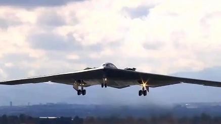 美军出动终极武器，一锅端掉伊朗地下导弹库，特朗普却算错了一步

麻烦看官老爷们右