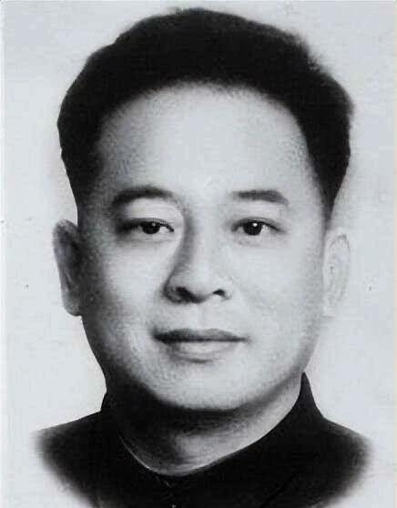 1967年，《红岩》的作者罗广斌从五楼一跃而下，年仅43岁，然而14年后，却有确