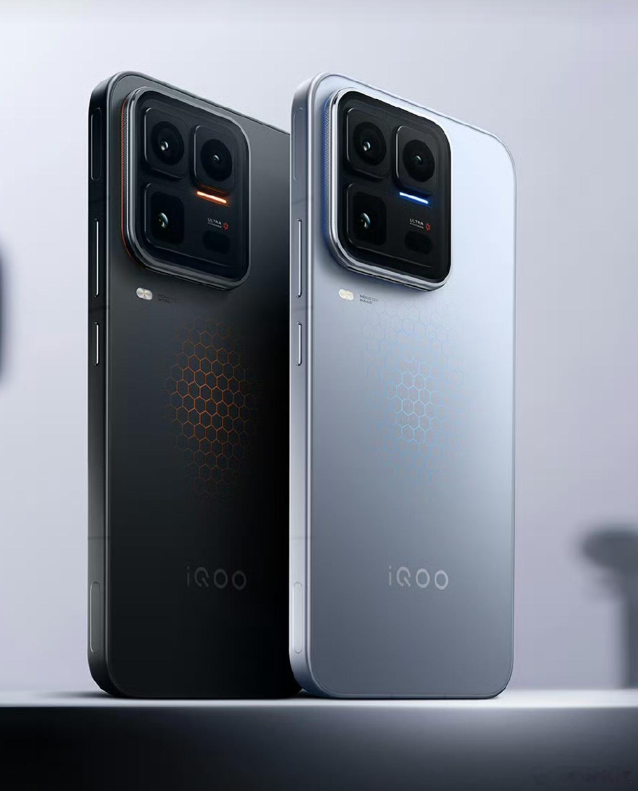 早，今天iQOO15 Ultra新品发布，老规矩，熟悉的猜价格环节来了，第一个猜