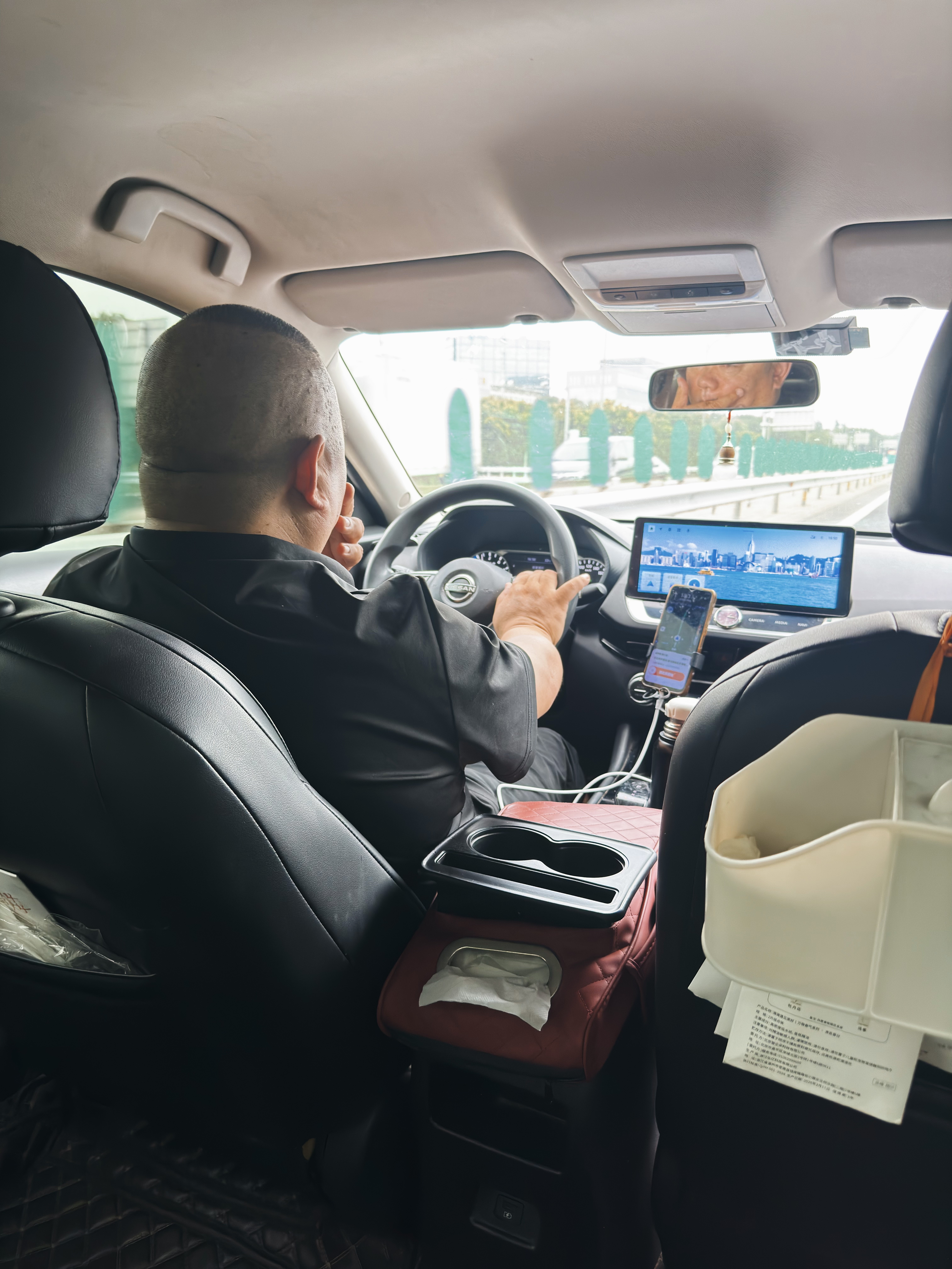 抗博打车 真没想到，下午4点在北京打车就开始堵了。我是怕赶上5点的晚高峰，专门提