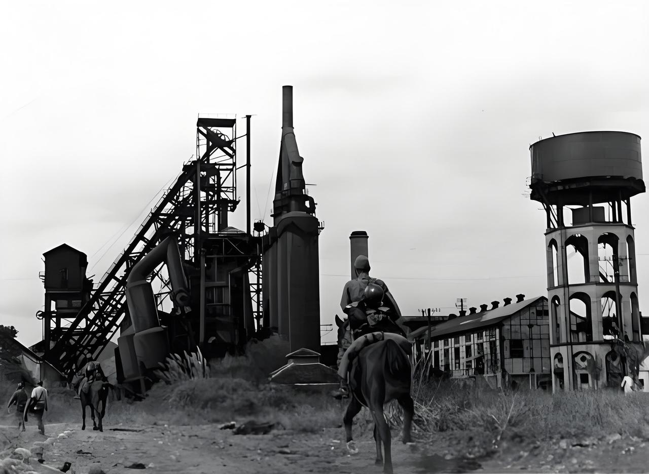 抗战初期（1938年）日寇真实作战场景！

图一：10月1日，日寇攻占湖北黄石大