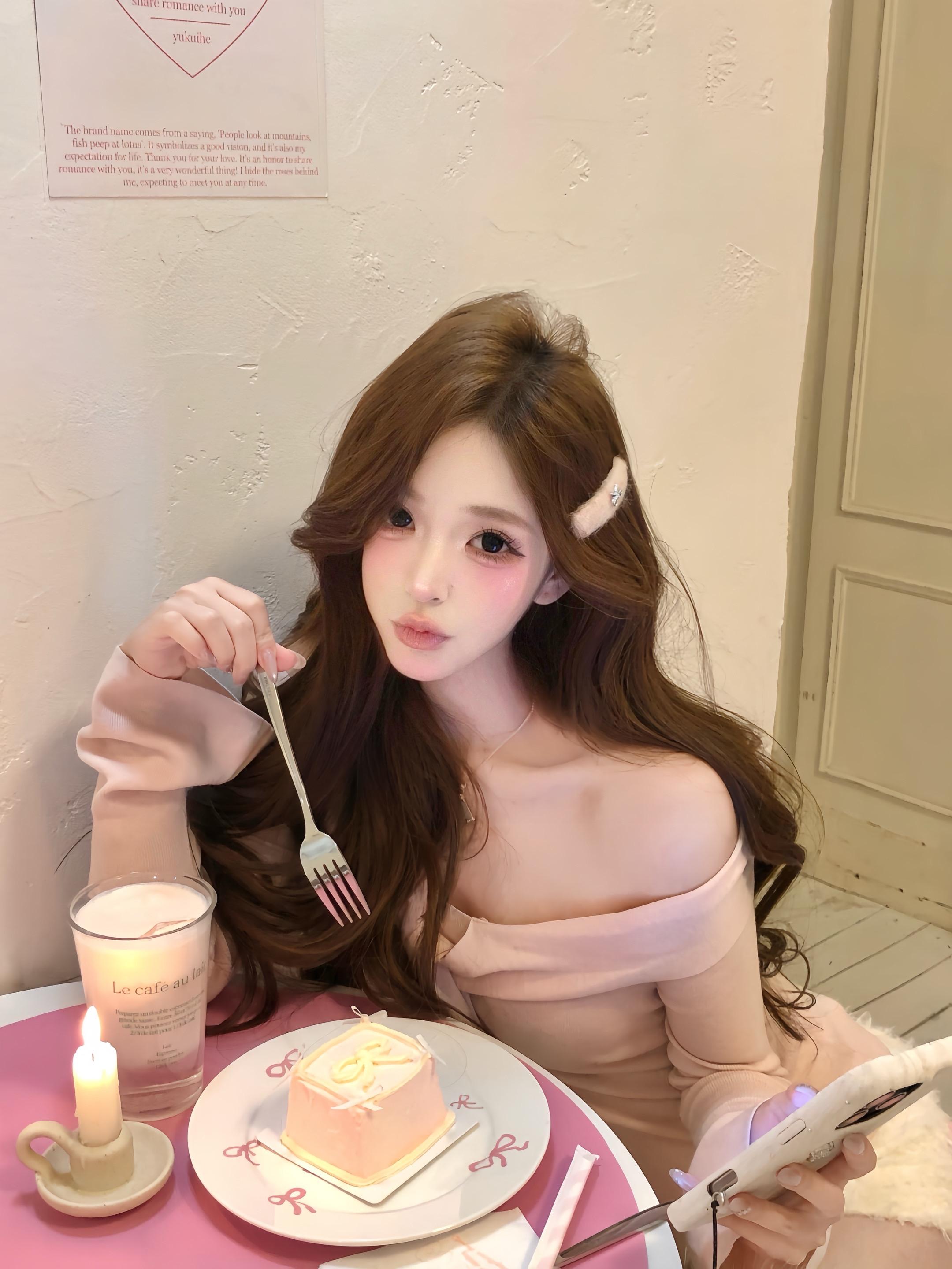 究竟是我可爱 还是你爱上我啦