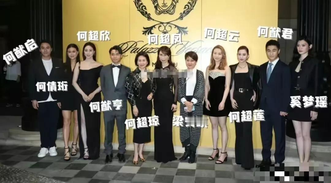如果把赵露思的这张照片放到合照里，会是什么效果？