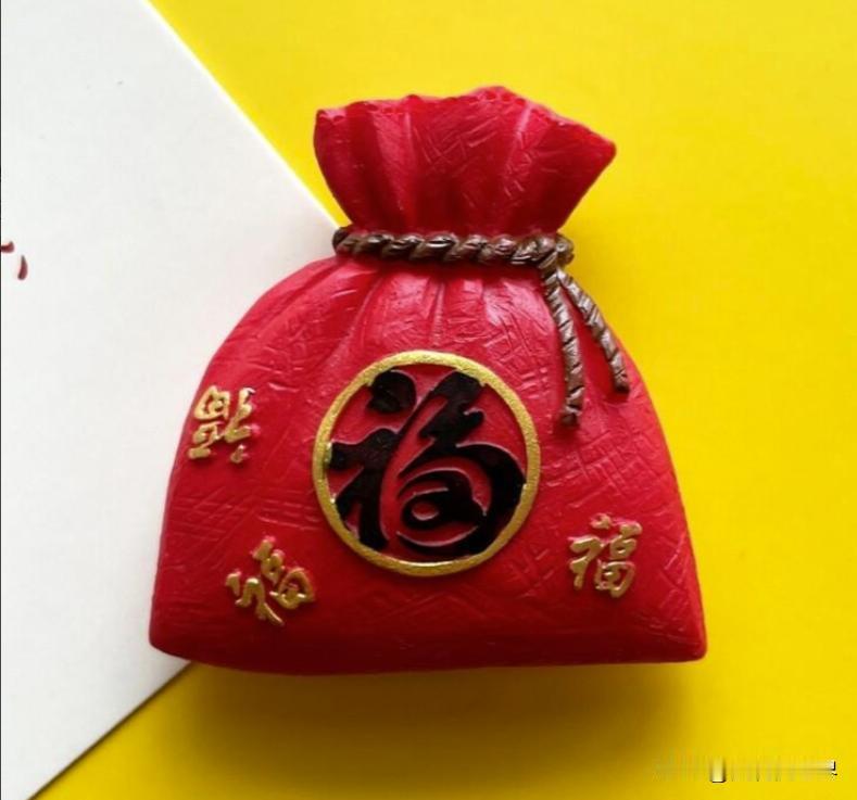 如何扎紧中国资本外逃的篱笆，应该成为中国的基本国策。
今天分别看到卢麒元和司马南