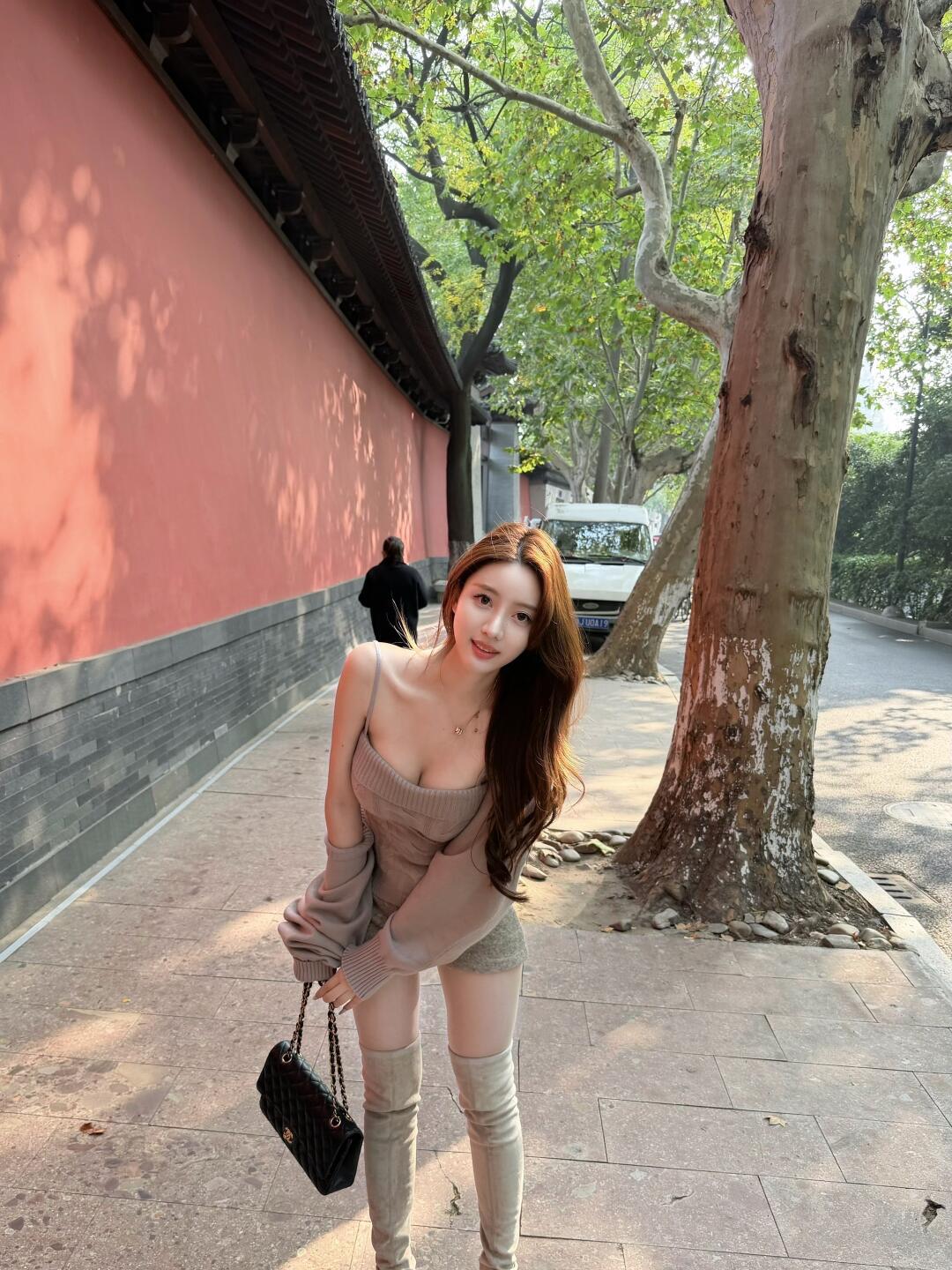 气质穿搭怎么穿才恰到好处? 女孩子怎么穿搭既时尚又好看? 如何穿搭会具有少女软妹