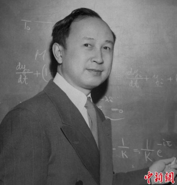 1960年3月的一天，聂荣臻突然将周恩来从会议室叫出来，聂荣臻面如土色地说：“收