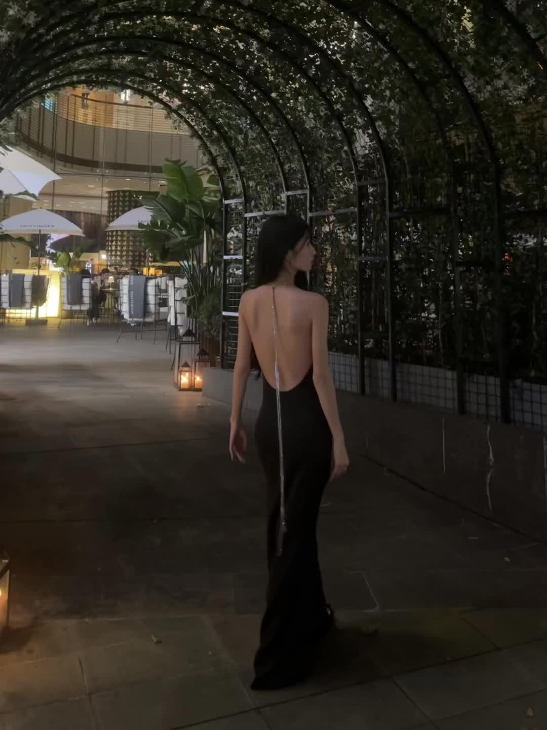 哇你人那么丑头像倒是挺帅