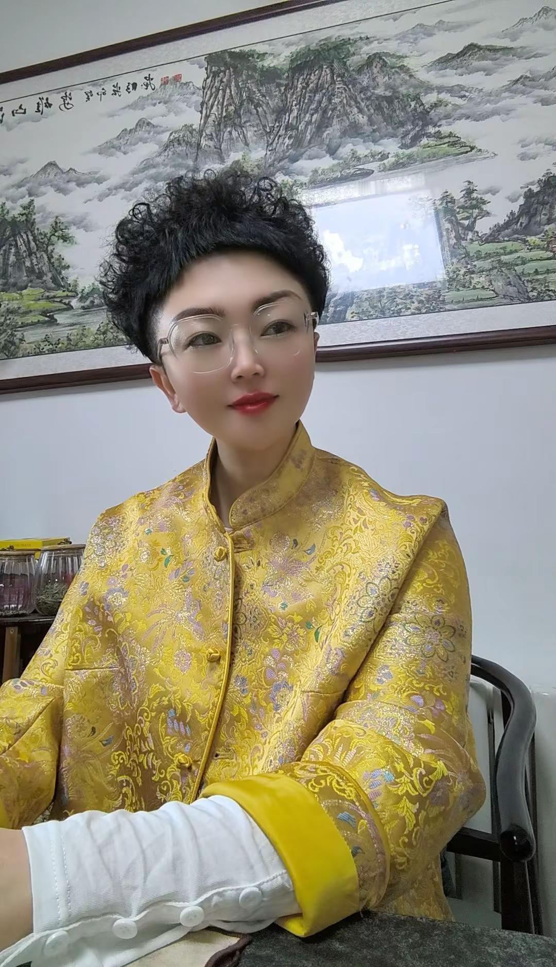 我们已不再年轻，世间万物存在即合理允许一切的发生、释怀才是我们终其一生的必修课…