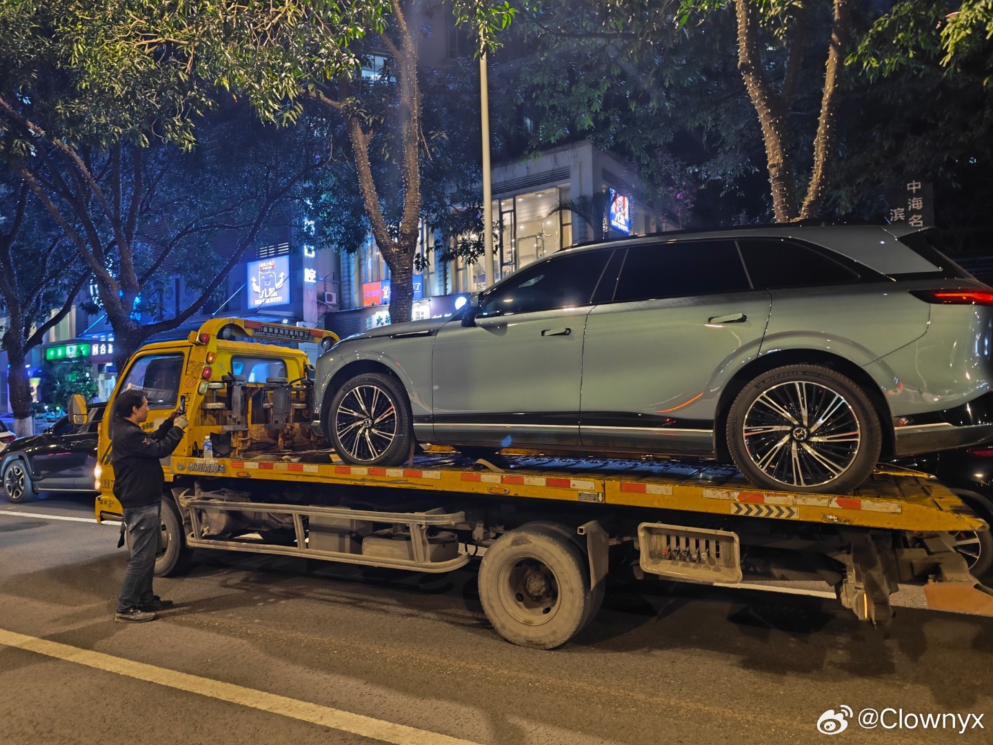 现在的车为什么没有备胎了超级车主 在燃油车时代，备胎是“标配”，可在新能源时代，