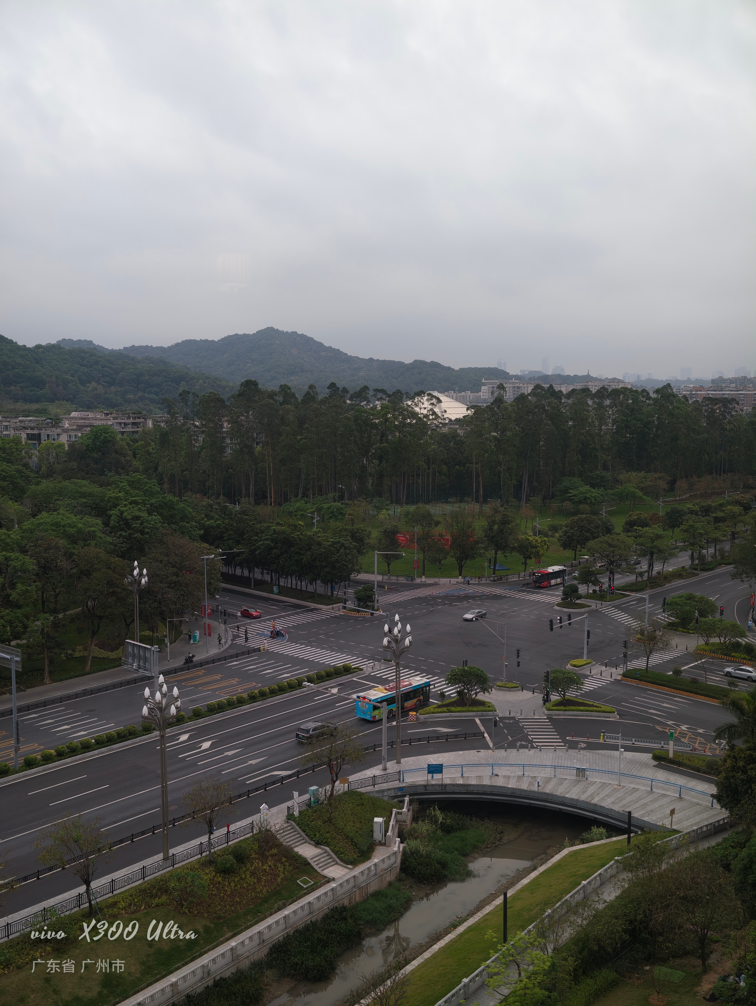 广州早上好，昨晚睡得中规中矩，不熬夜，不看欧冠挺好，早上起来看一下集锦 广州·广