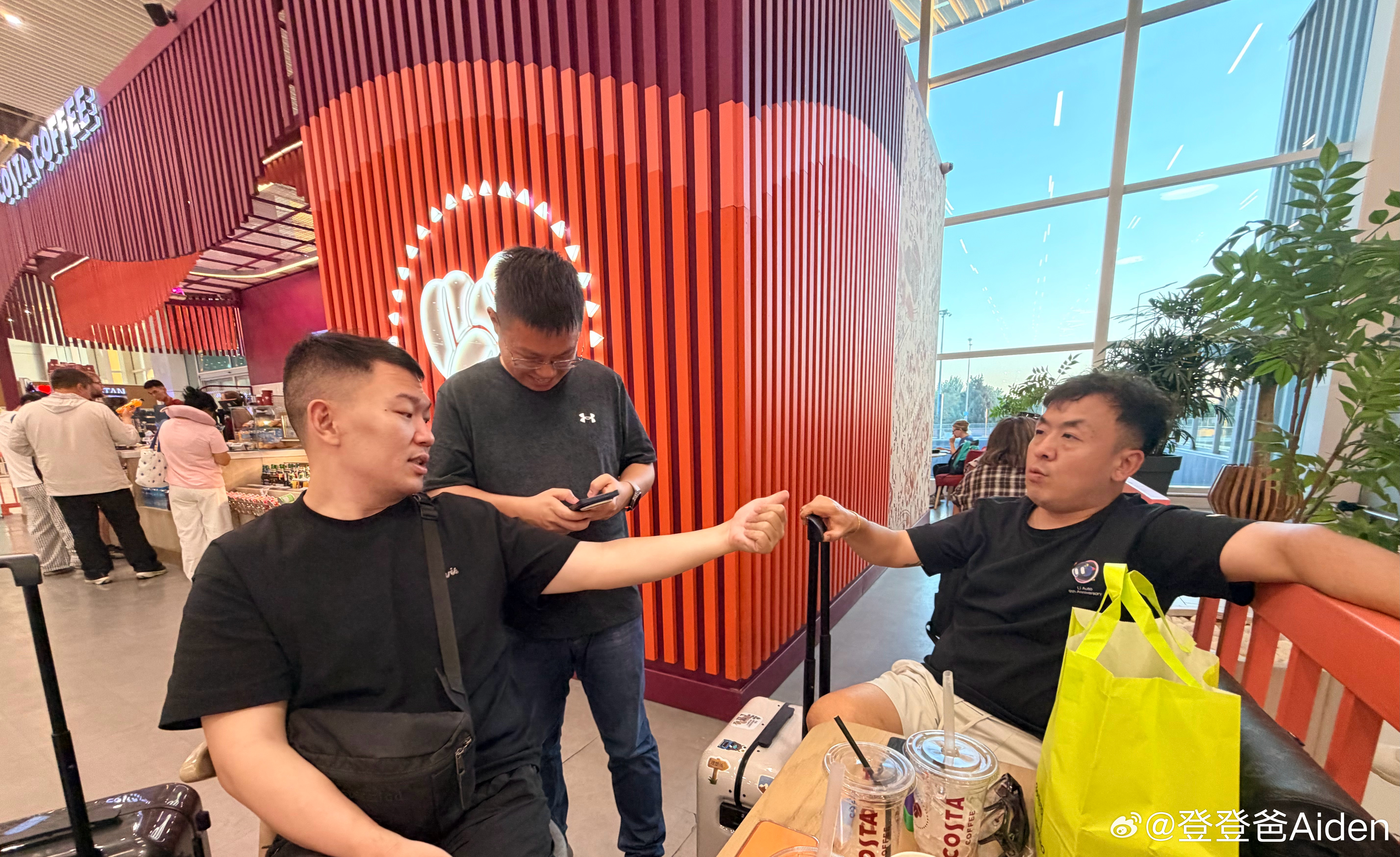 在哈萨克斯坦遇到粉丝了，理想影响力可以
