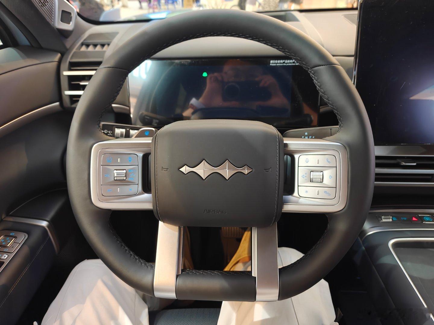 比亚迪钛 7 体验过后，想用四个字总结：霸气十足 