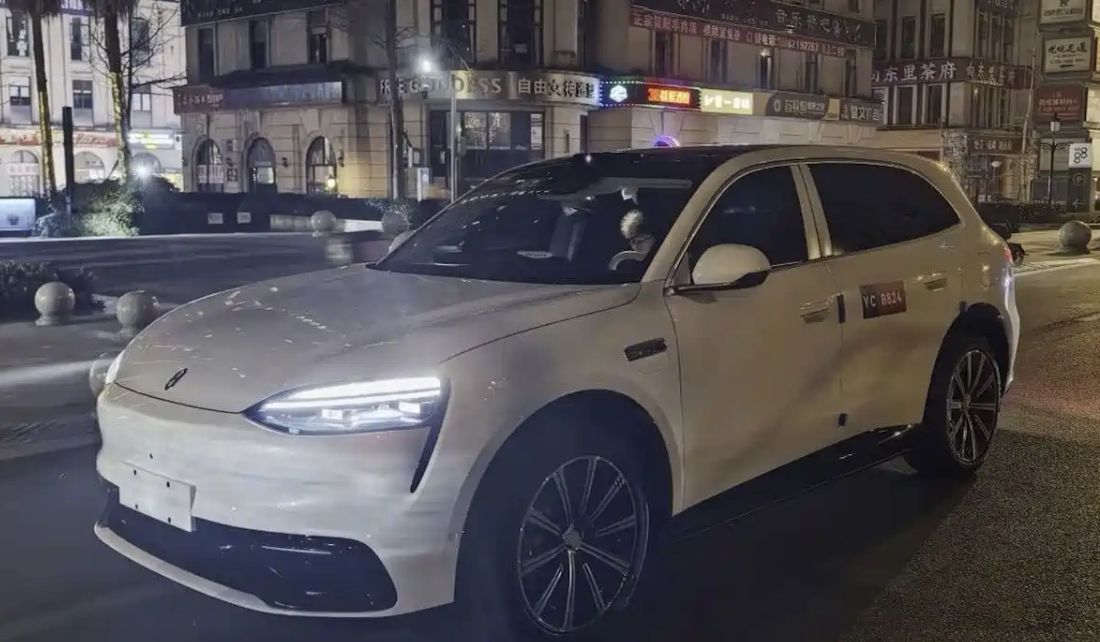 问界M6实车谍照，大家猜下价格？ 大v聊车